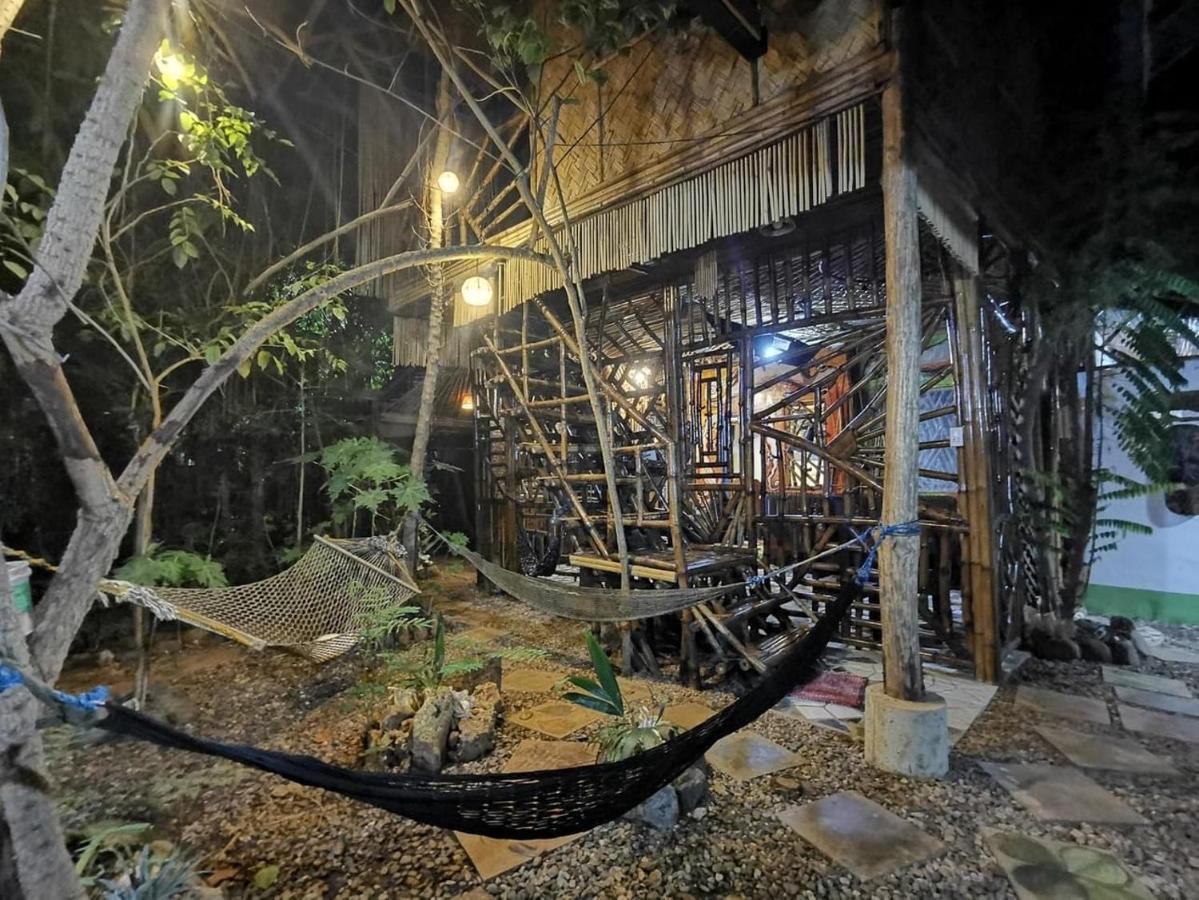 Bamboo Nest Hotel Puerto Princesa Екстериор снимка