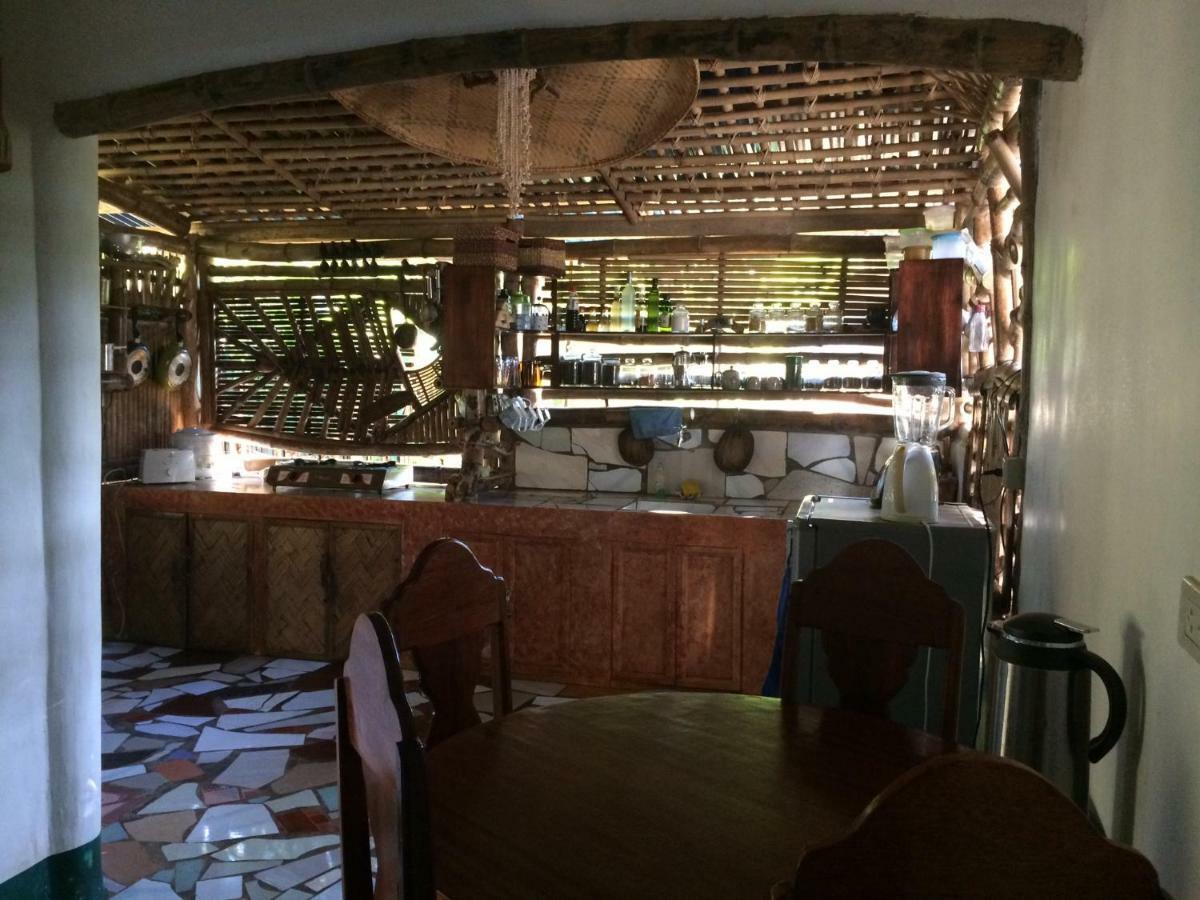 Bamboo Nest Hotel Puerto Princesa Екстериор снимка